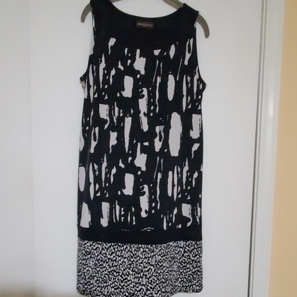 Dana Buckman sheath dress